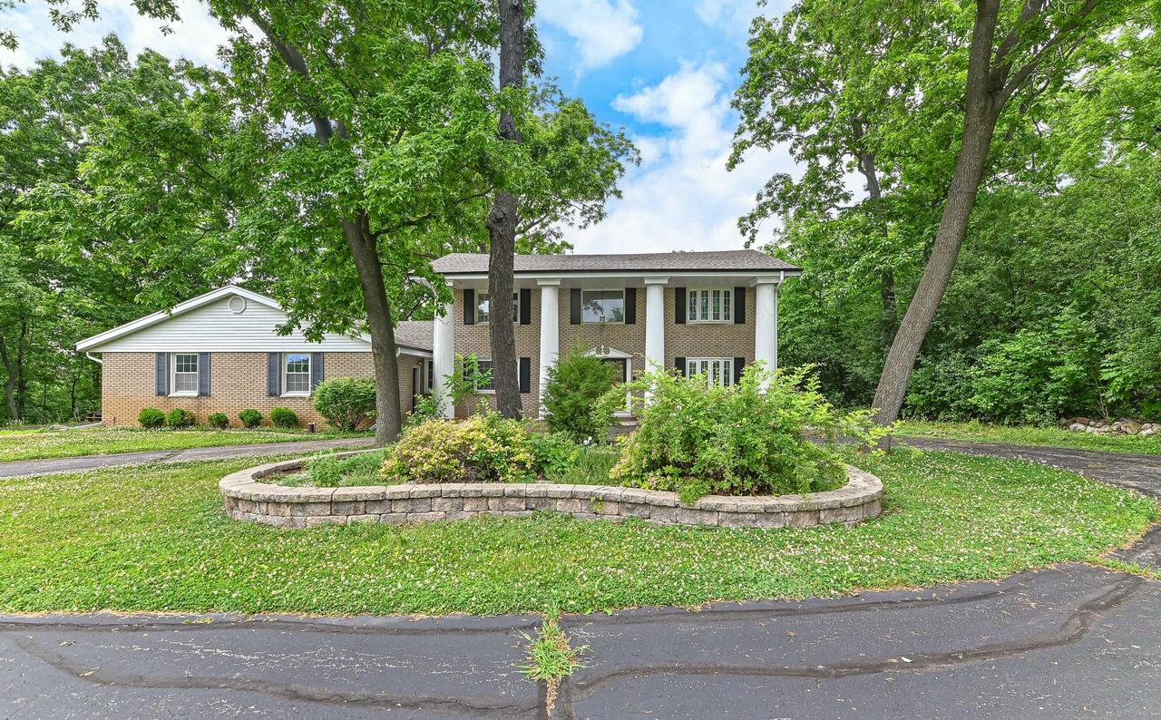 S63W16525 W College Ave, Muskego, WI 53150
