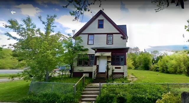 2034 N 37th St, Milwaukee, WI 53208