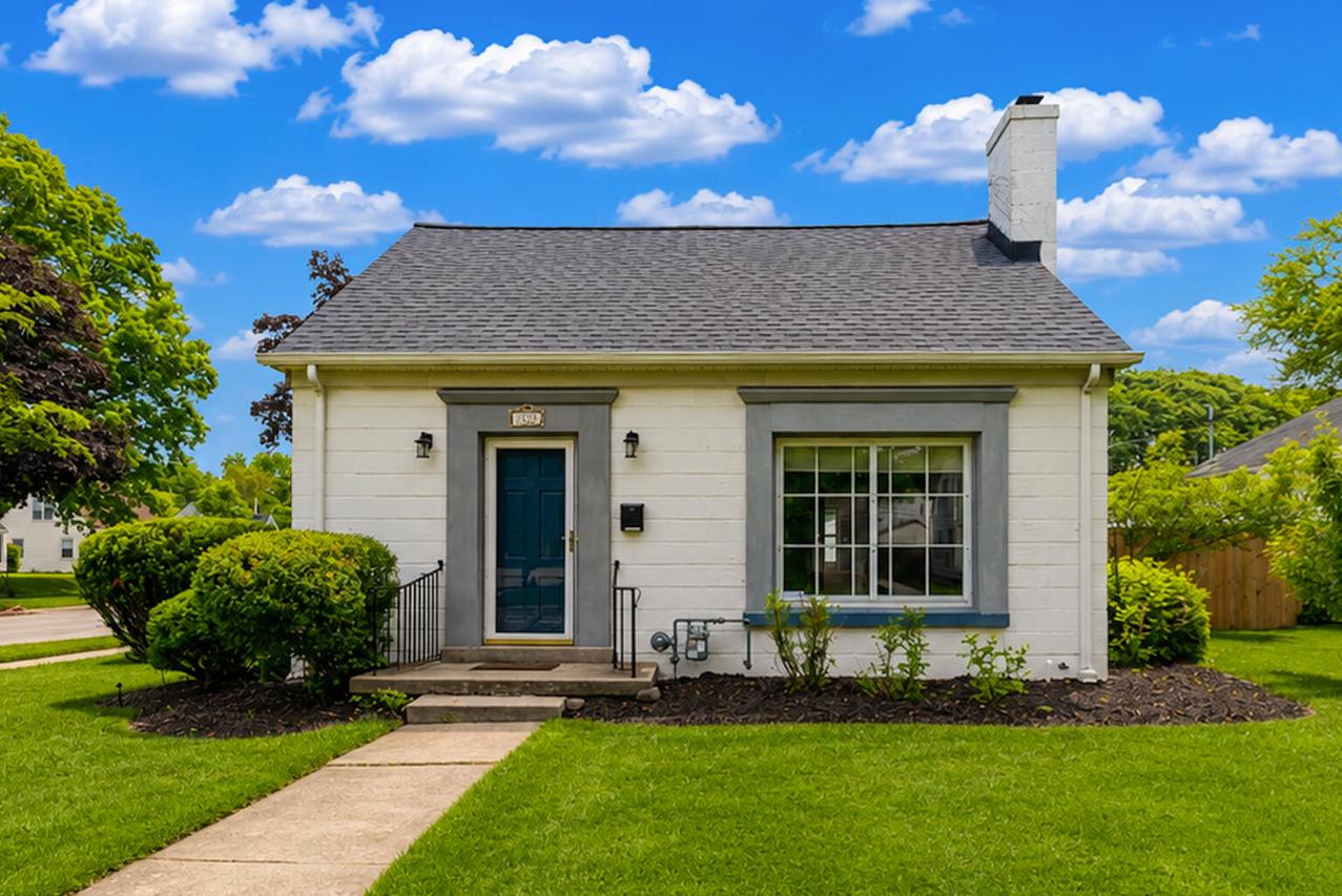 2702 S 46th St, Milwaukee, WI 53219