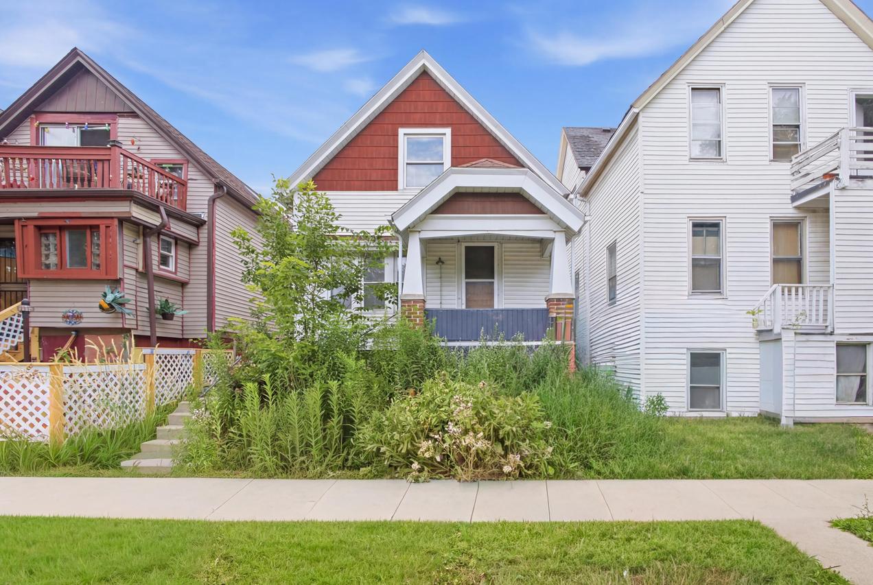 2657 N Weil St, Milwaukee, WI 53212