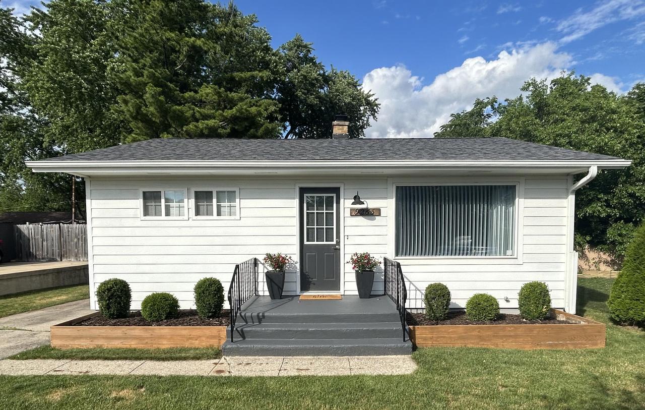 9263 392nd Ave, Randall, WI 53128