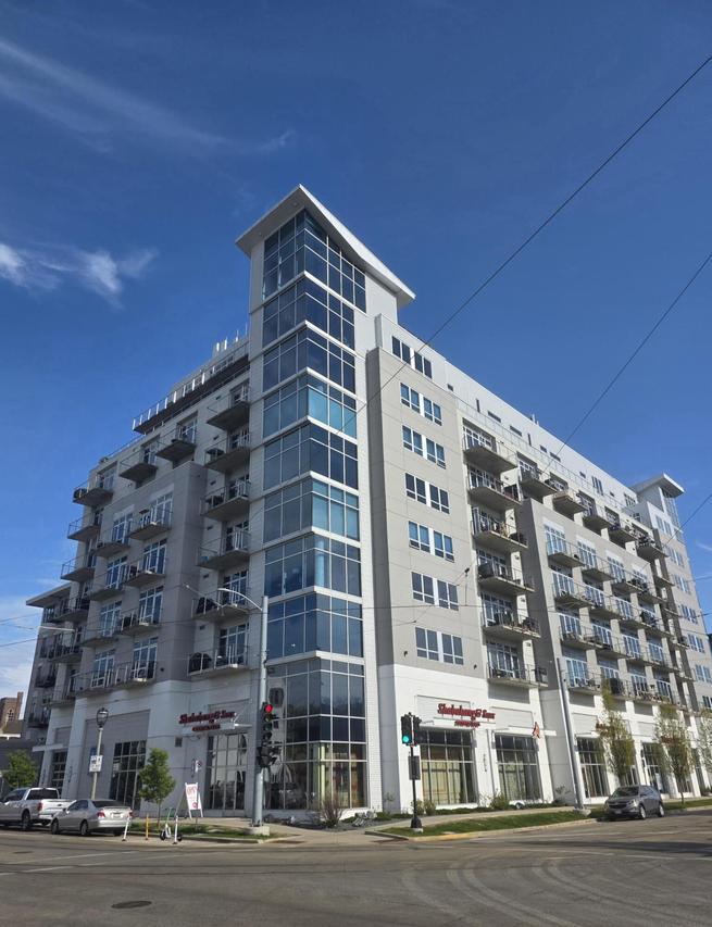 601 E Ogden Ave #707, Milwaukee, WI 53202