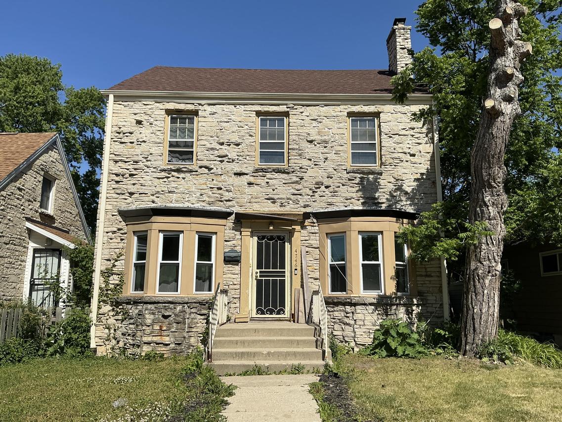 4746 N 74th St, Milwaukee, WI 53218
