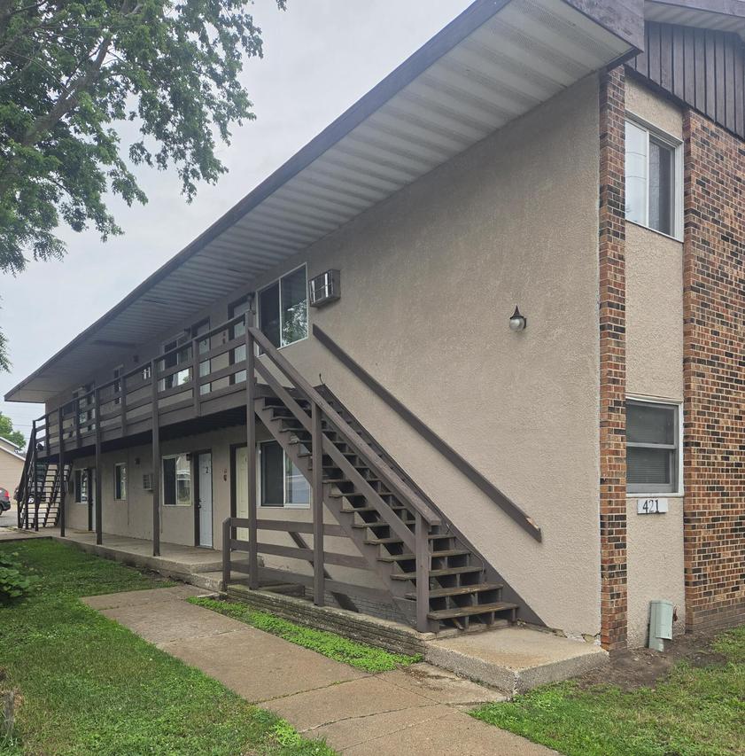 421 N 10th St, La Crosse, WI 54601