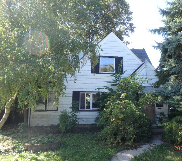 4155 N Montreal St, Milwaukee, WI 53216