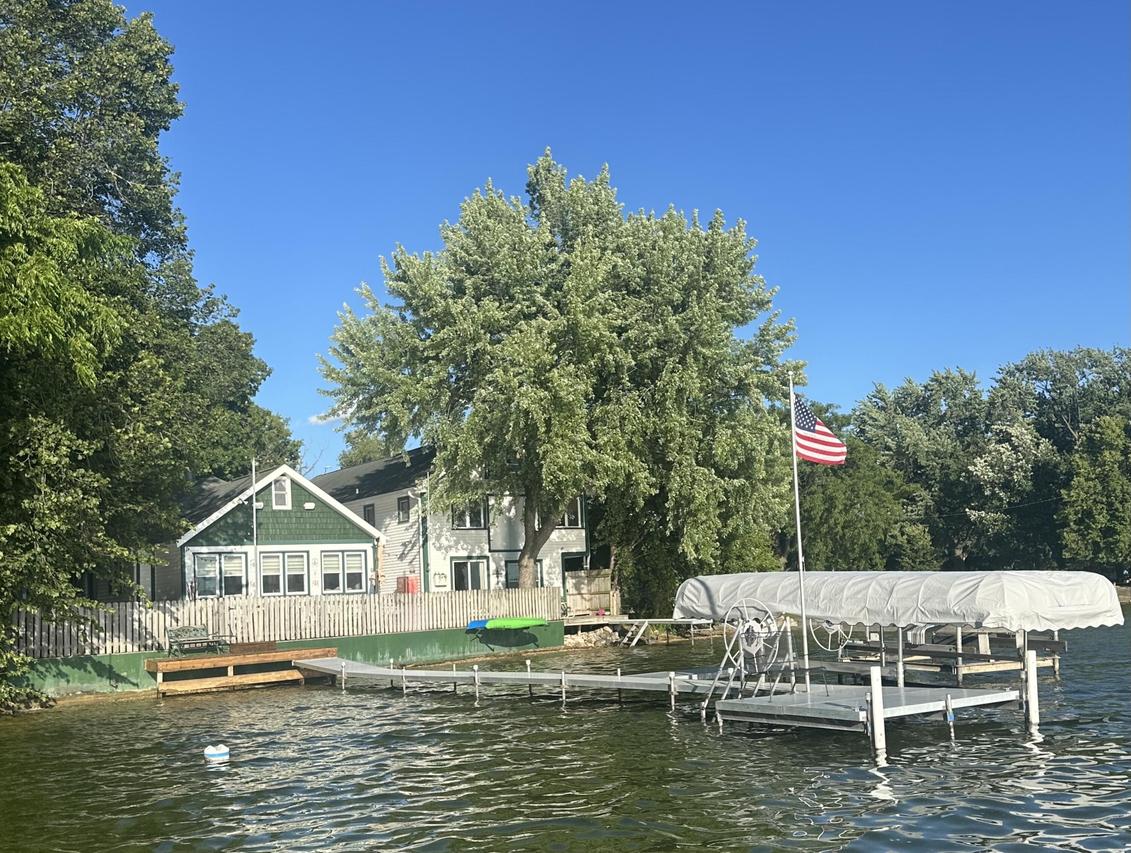 123 S Ferry Dr, Lake Mills, WI 53551