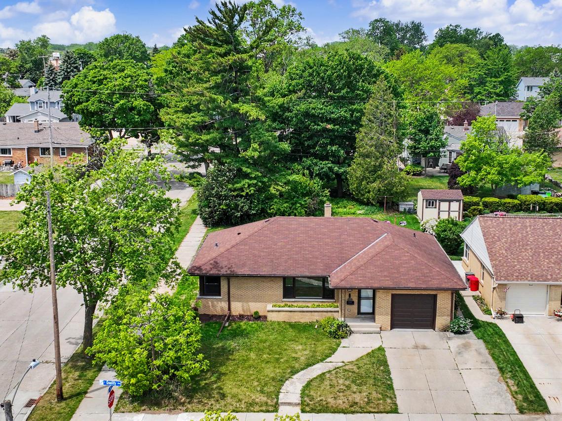 5659 S Quality Ave, Cudahy, WI 53110