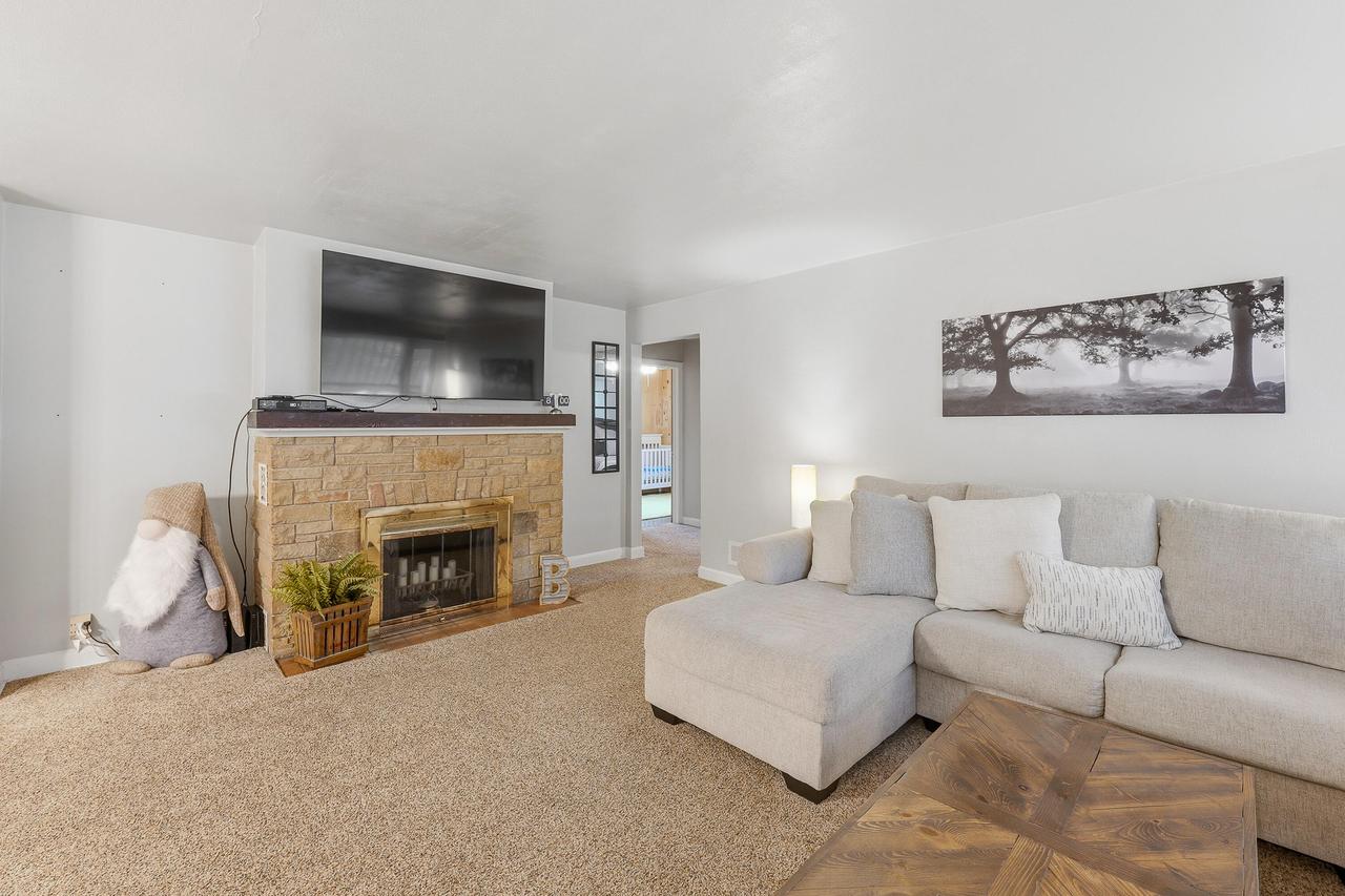 327 E Arndt St, Fond Du Lac, WI 54935
