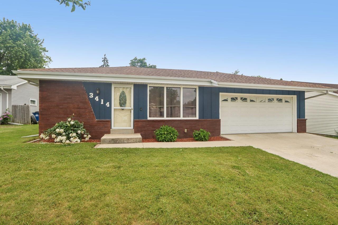 3414 Oakwood Dr, Racine, WI 53406