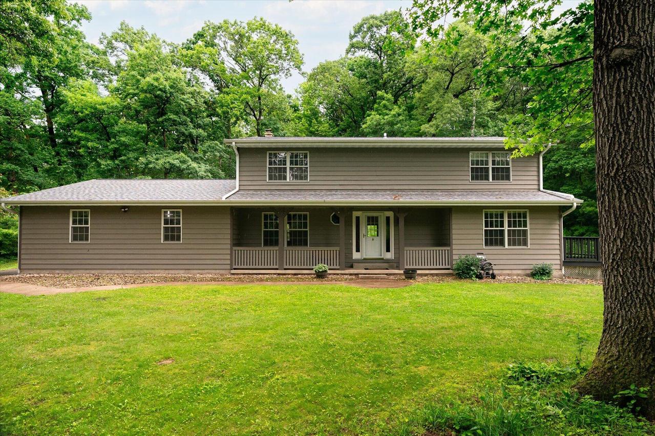 N8570 Holseth Rd, Holland, WI 54636