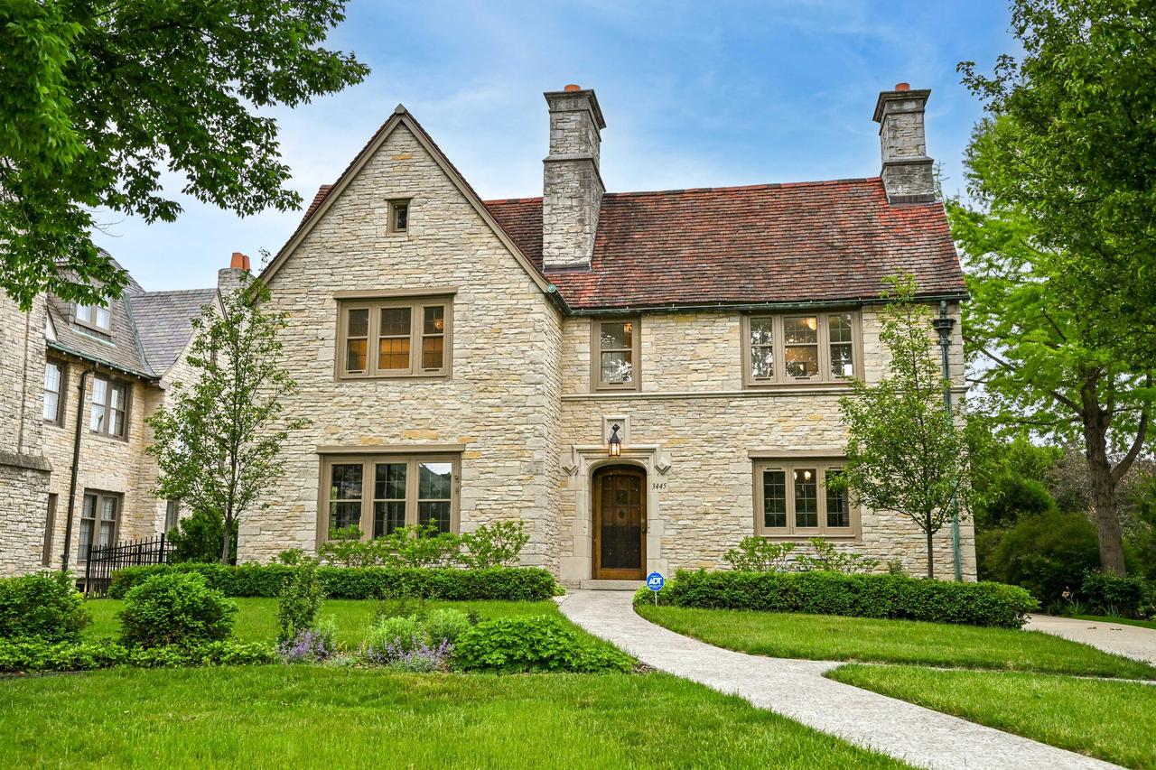 3445 N Lake Dr, Milwaukee, WI 53211