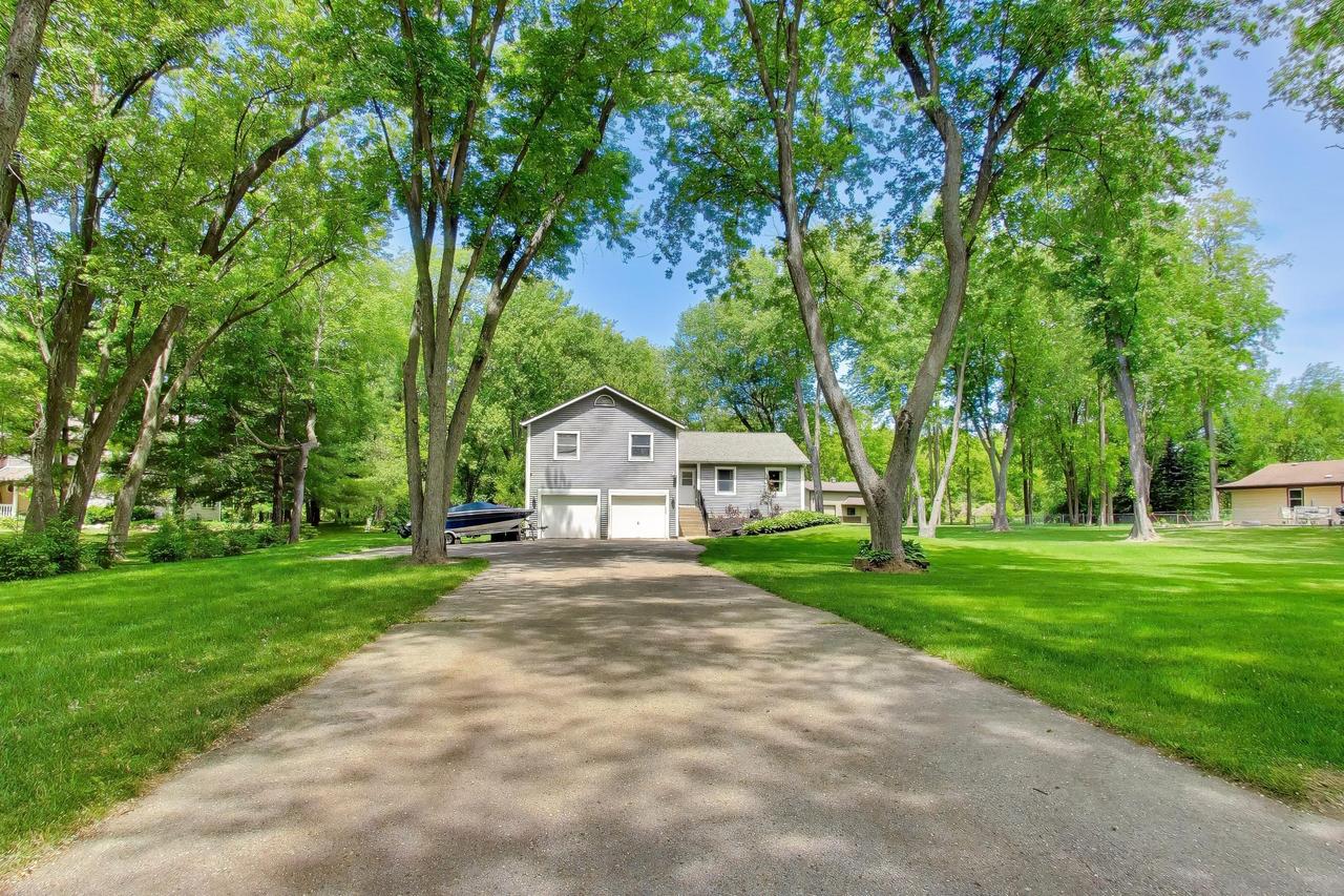 9770 276th Ave, Salem Lakes, WI 53179