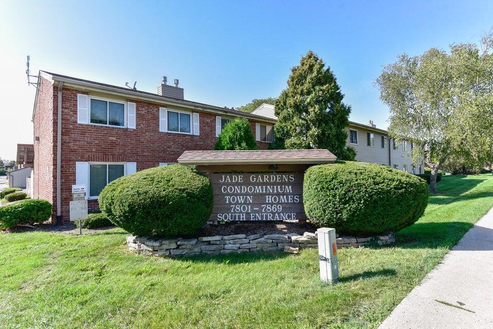 7801 N 60th St #E, Milwaukee, WI 53223