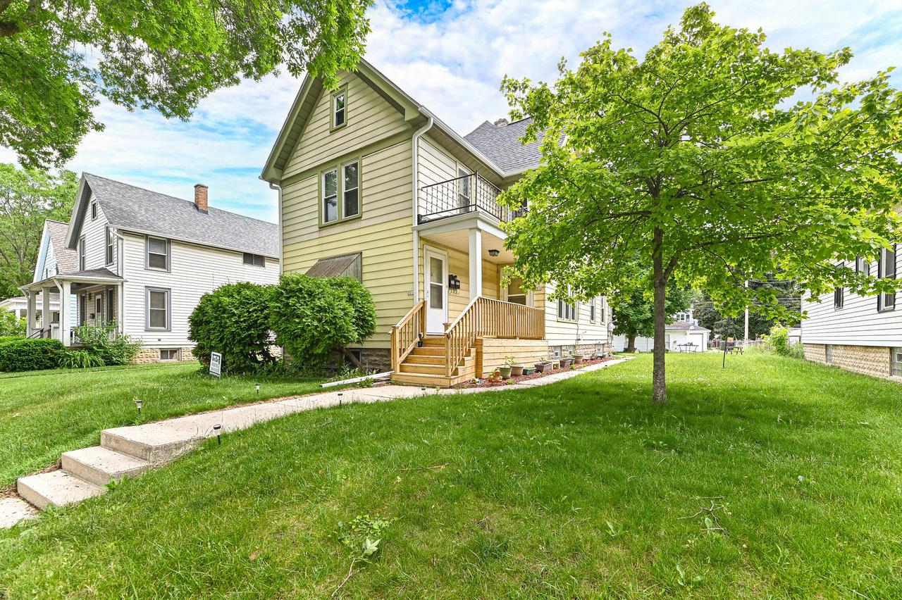 2014 S 79th St #2016, West Allis, WI 53219