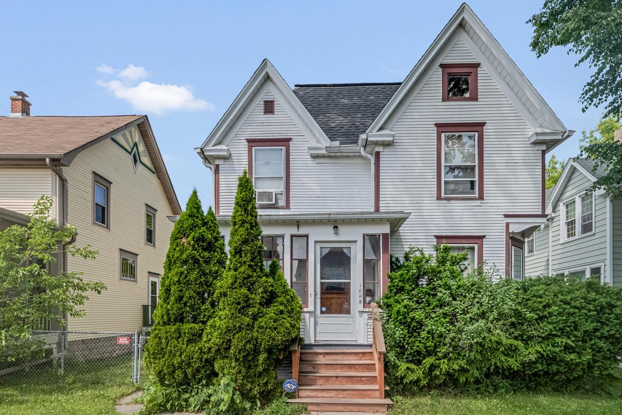 1648 Boyd Ave, Racine, WI 53405