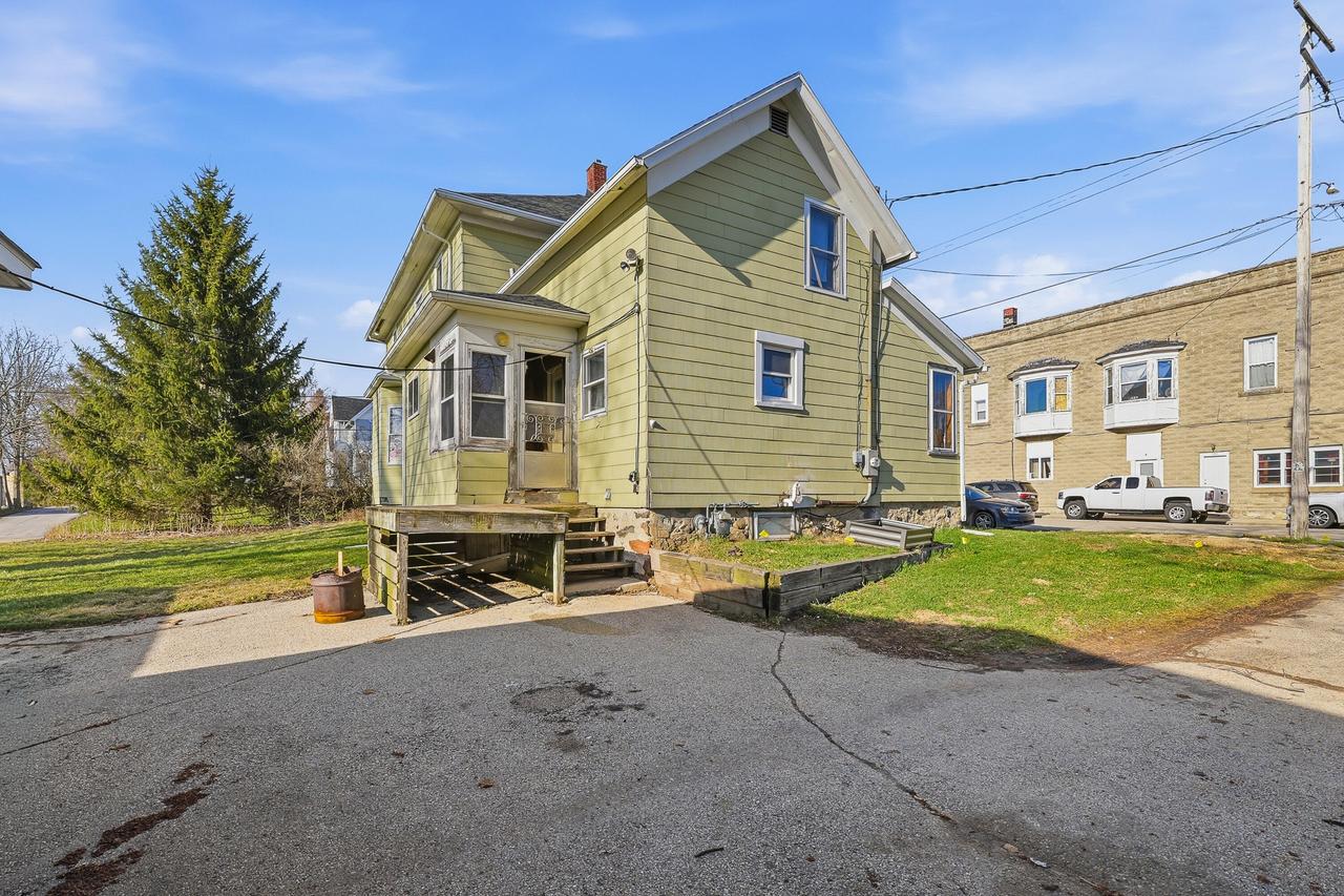 803 Main St, Lomira, WI 53048