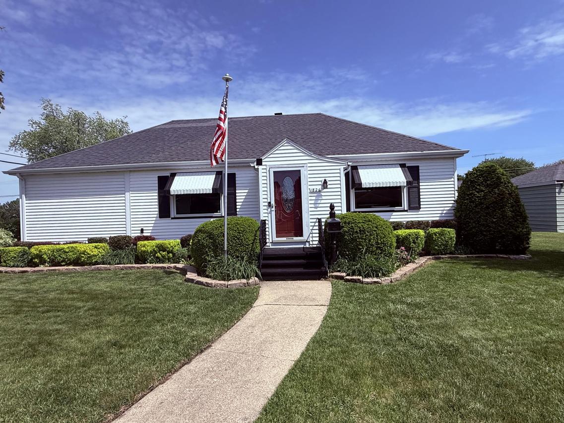 1826 26th St, Kenosha, WI 53140