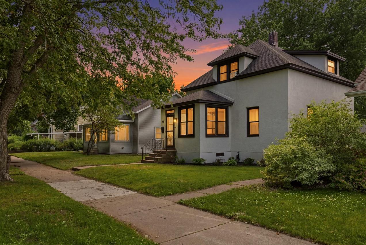 410 21st St, La Crosse, WI 54601