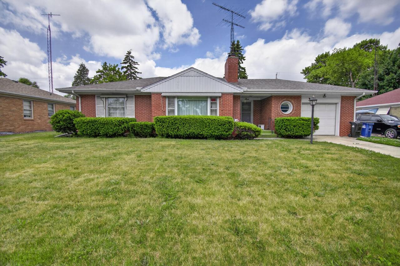 1112 Kentucky St, Racine, WI 53405