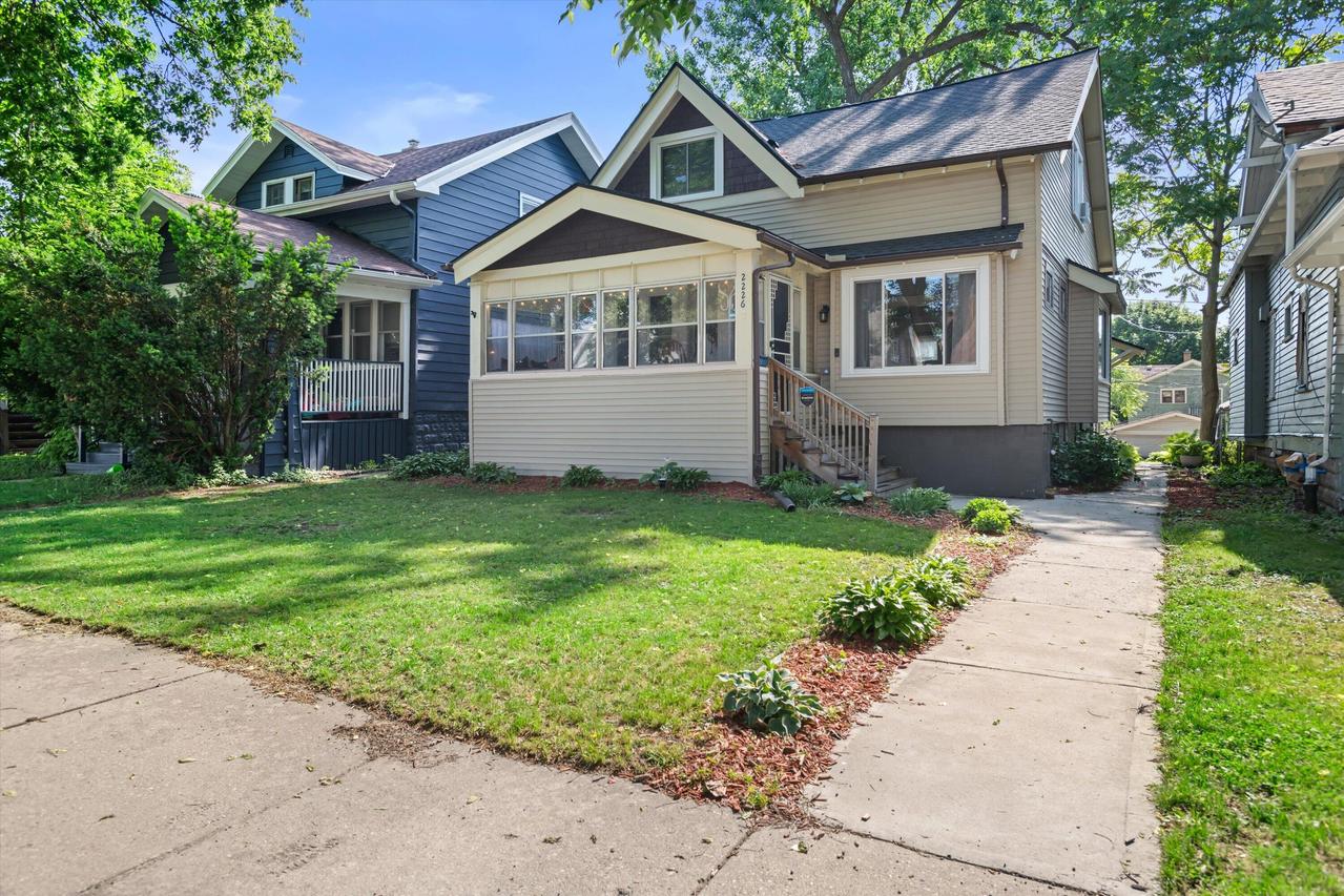 2226 N 51st St, Milwaukee, WI 53208