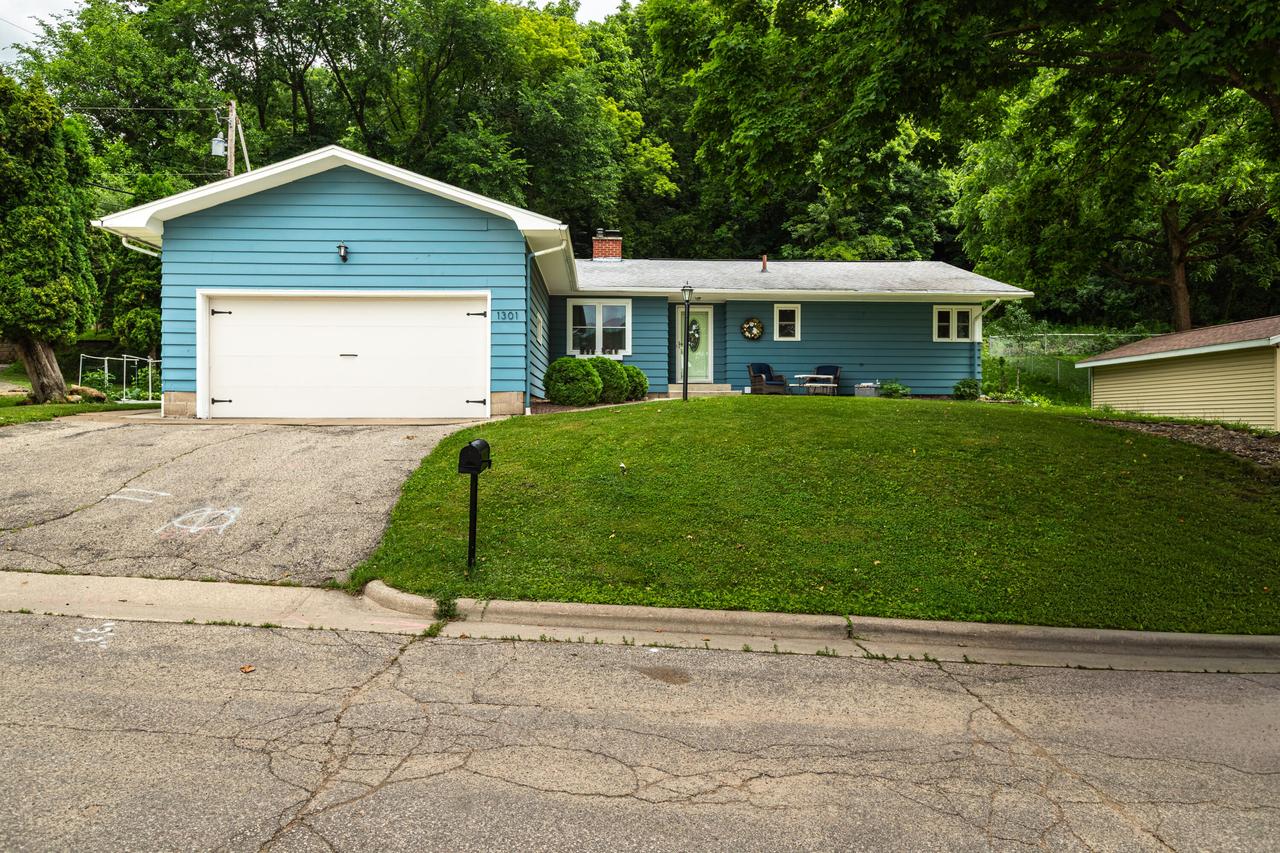 1301 31st Pl, La Crosse, WI 54601