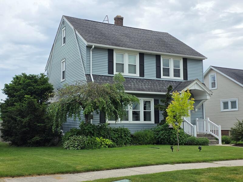 1719 Arizona Ave, Sheboygan, WI 53081