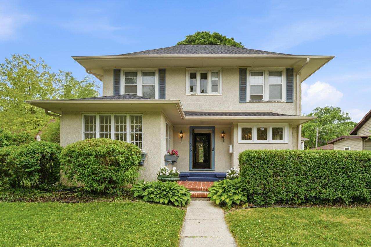 2113 Monroe St, New Holstein, WI 53061
