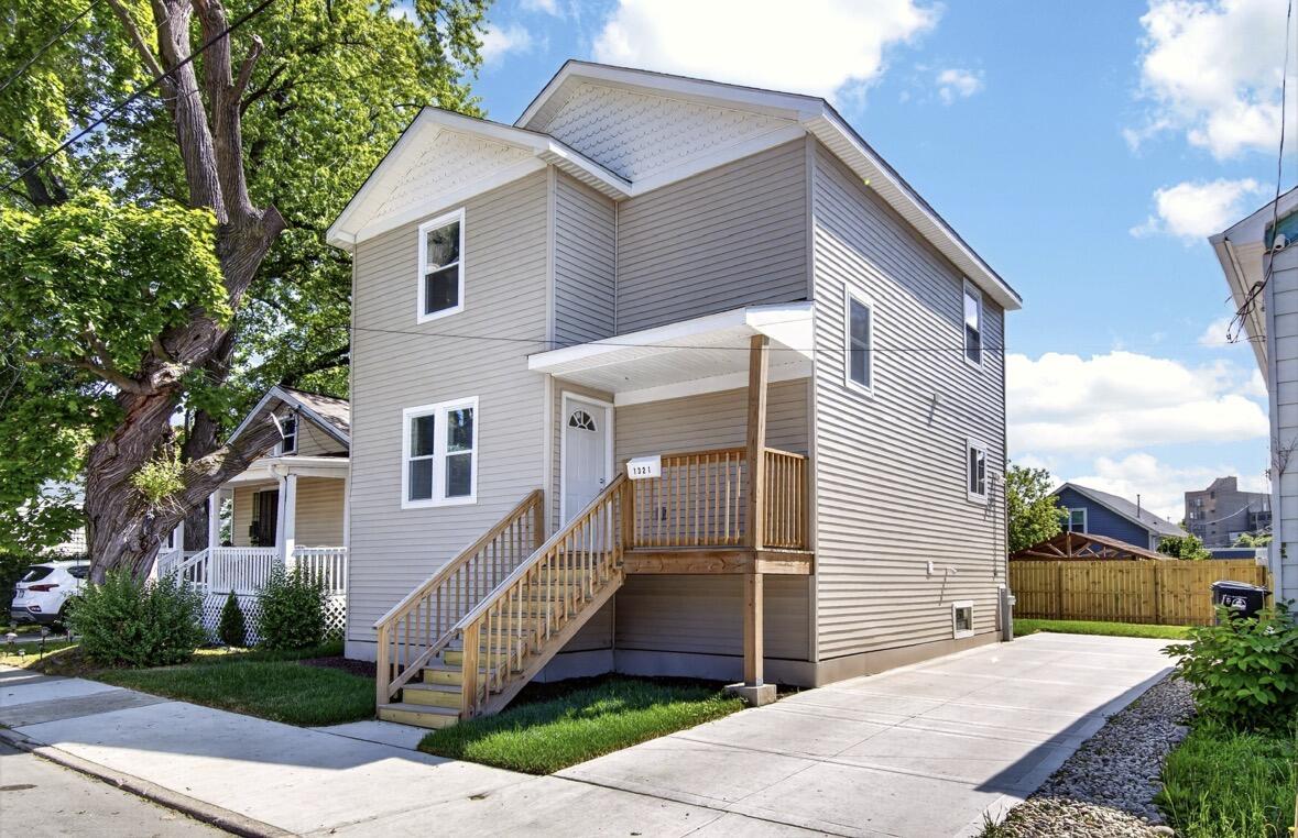 1321 Terrace Ave, Racine, WI 53403