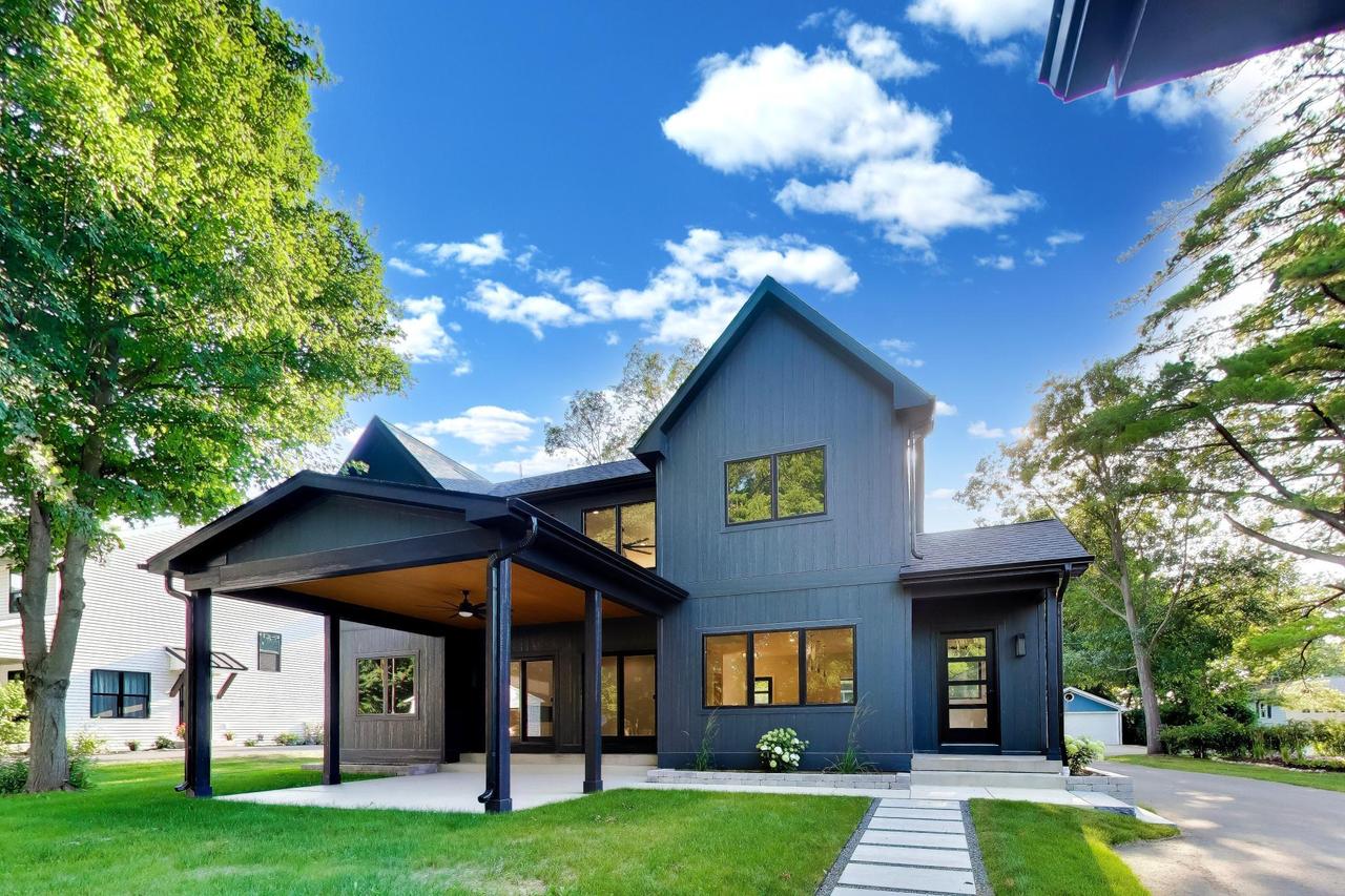 19 Cedar Point, Williams Bay, WI 53191