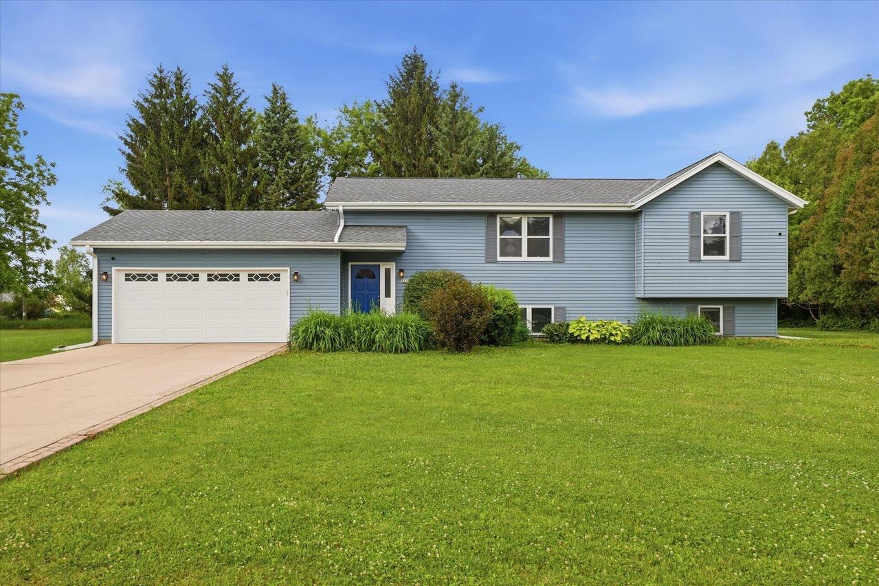 W226N8085 Rolling Hills, Lisbon, WI 53089