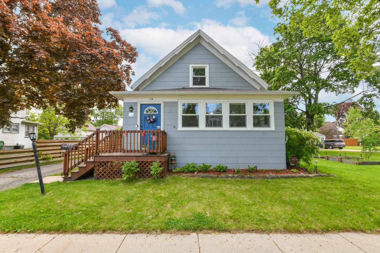 119 N Broad St, Elkhorn, WI 53121