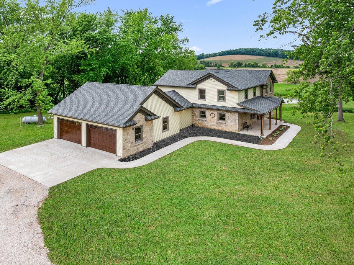 W3940 Campbell Dr, Ashford, WI 53010