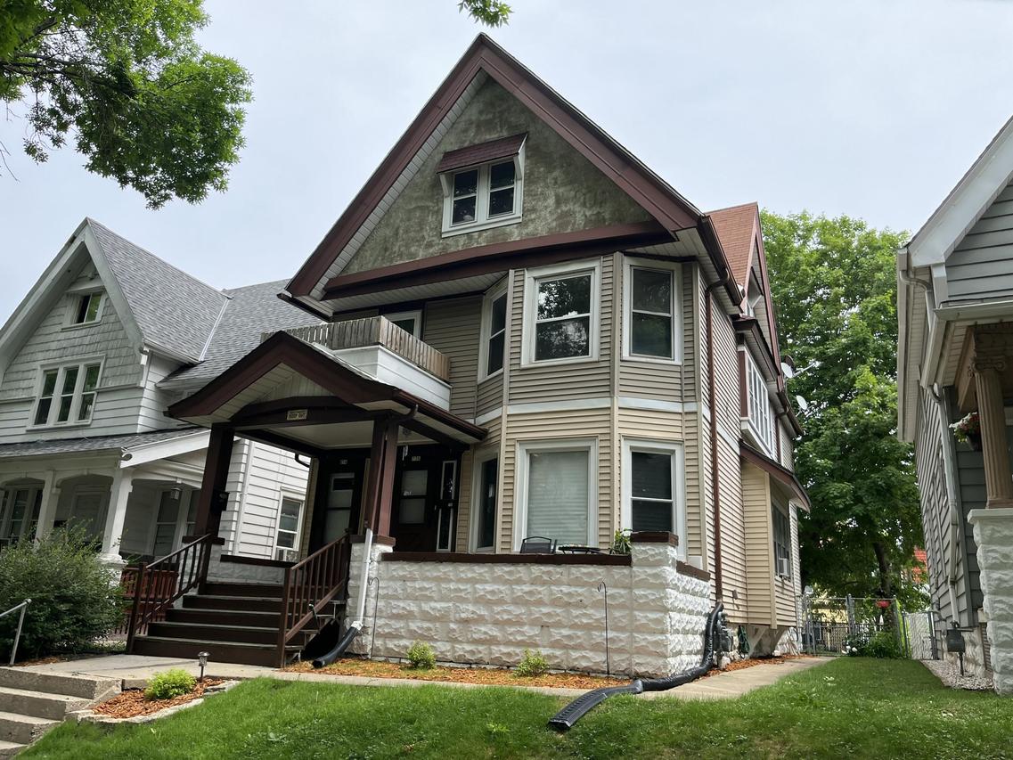 734 S 31st St, Milwaukee, WI 53215