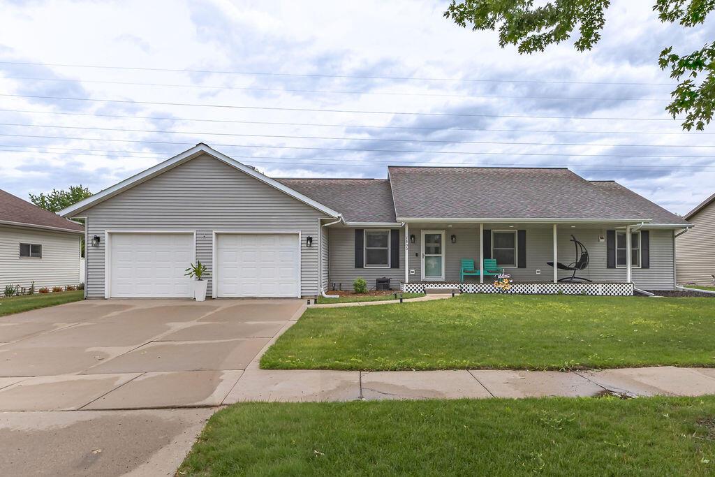 1500 Cliffview Ave, Onalaska, WI 54650