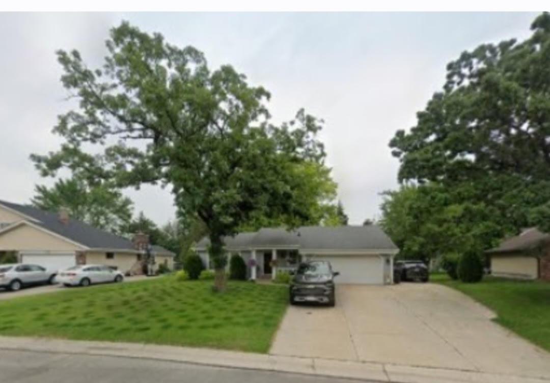 1108 River Park Cir., Mukwonago, WI 53149