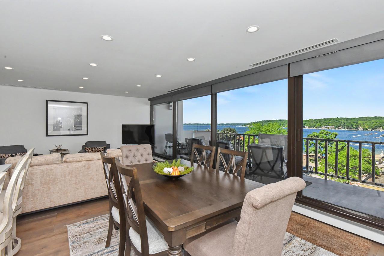 101 Broad St #502, Lake Geneva, WI 53147