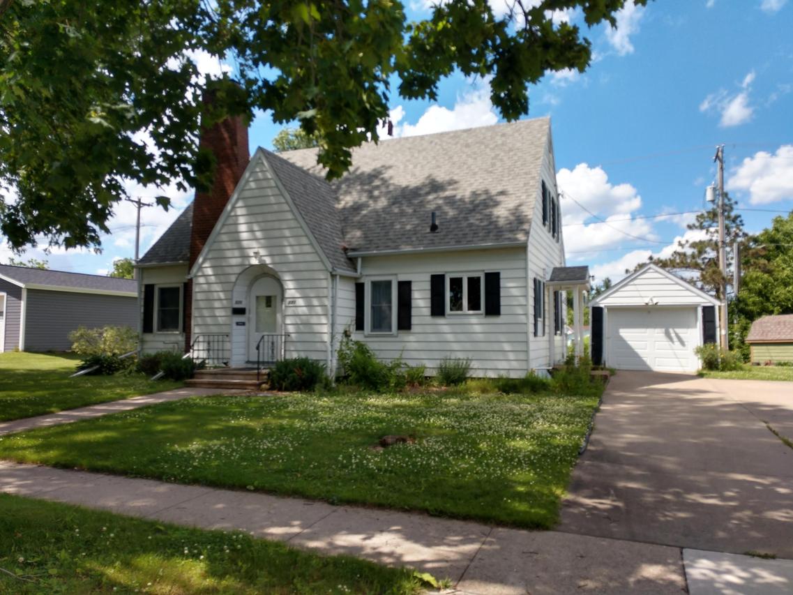 528 Hillcrest St, Viroqua, WI 54665