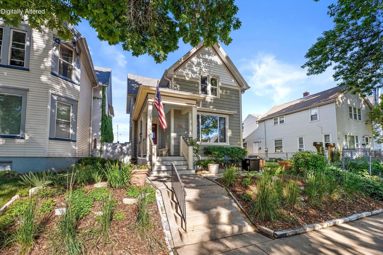 2243 S Mound St, Milwaukee, WI 53207