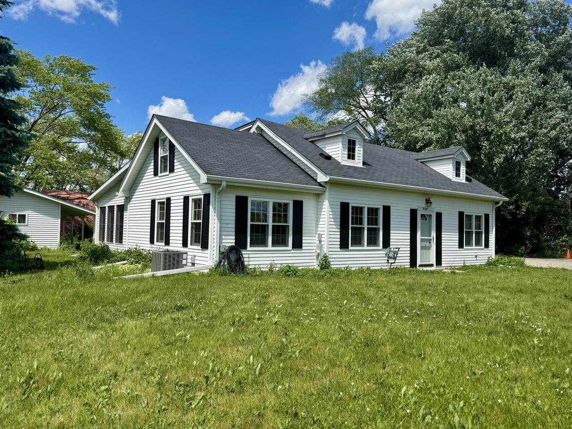9730 37th Pl, Somers, WI 53144