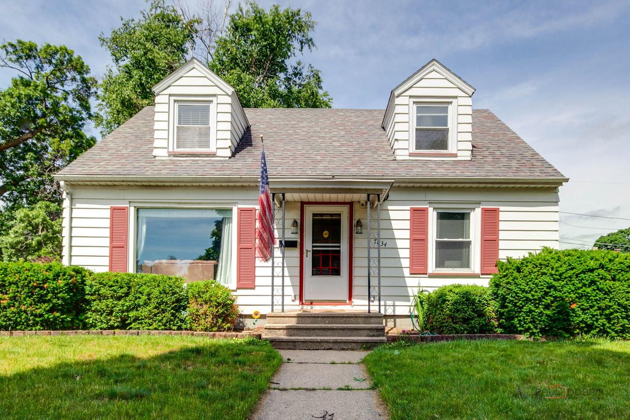 7834 15th Ave, Kenosha, WI 53143