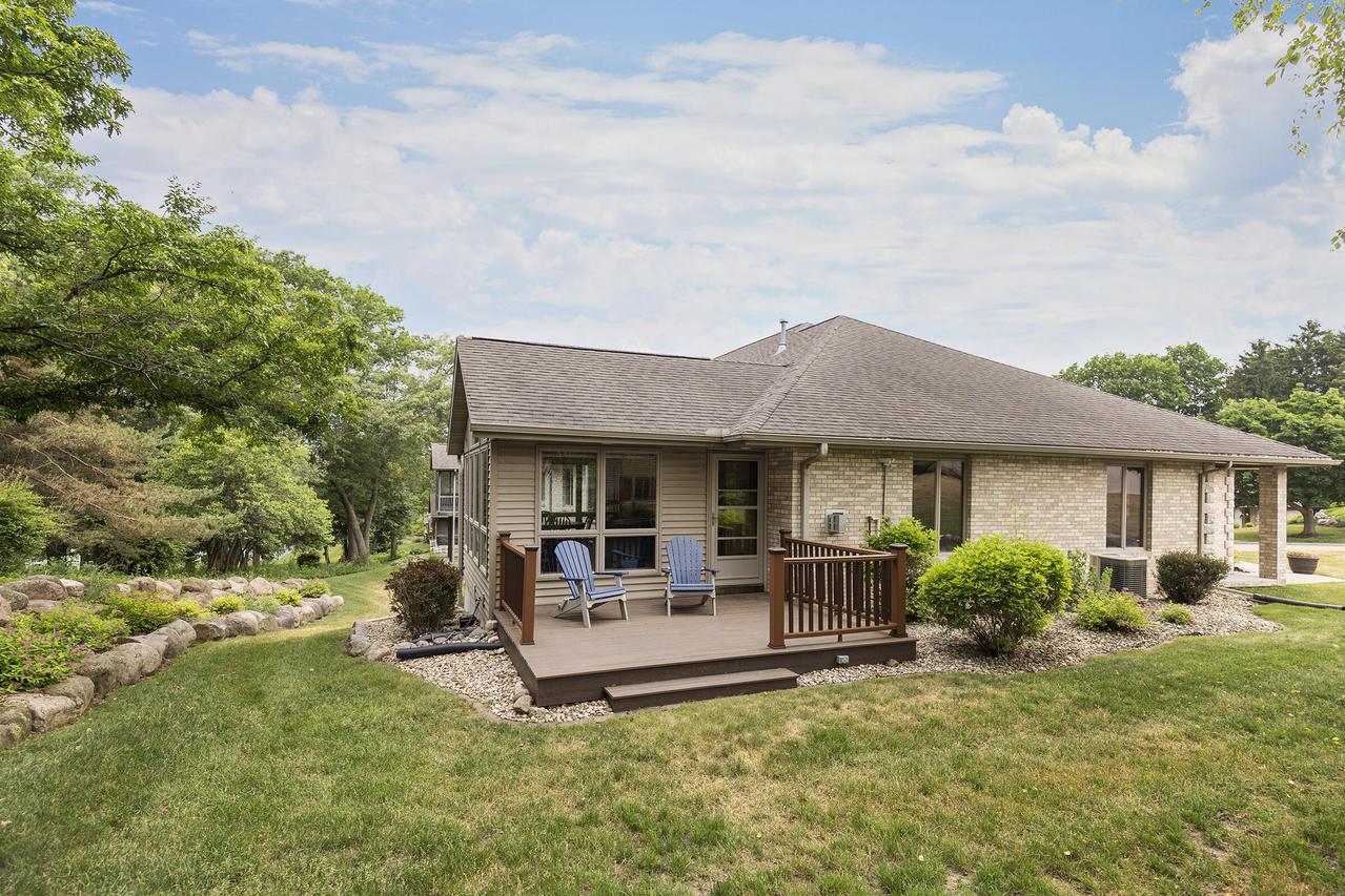 1221 W Sherman Ave, Fort Atkinson, WI 53538