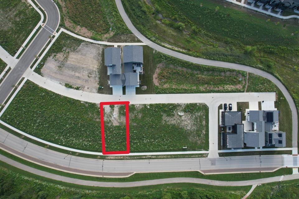 9385 S Lake Vista #3003, Oak Creek, WI 53154