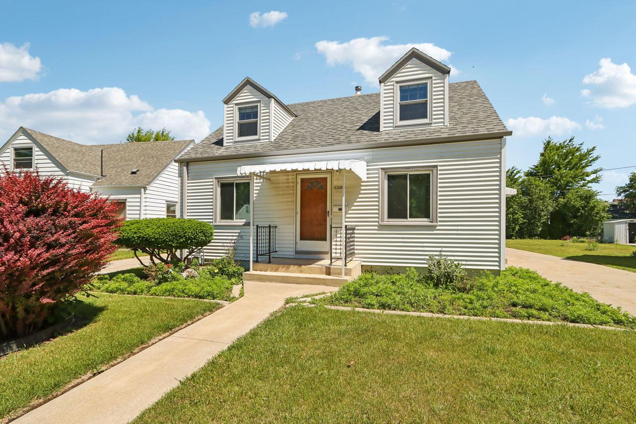 1308 E Tripoli Ave, Milwaukee, WI 53207
