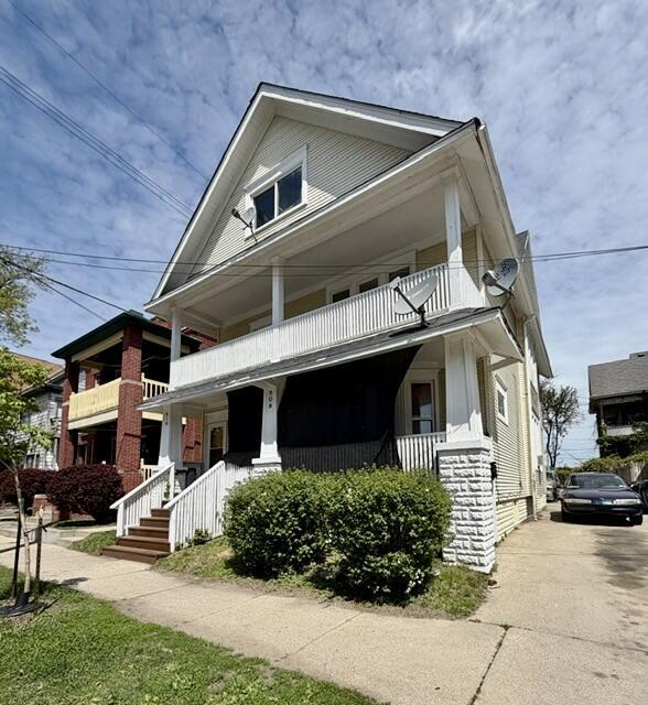 508 8th St, Racine, WI 53403
