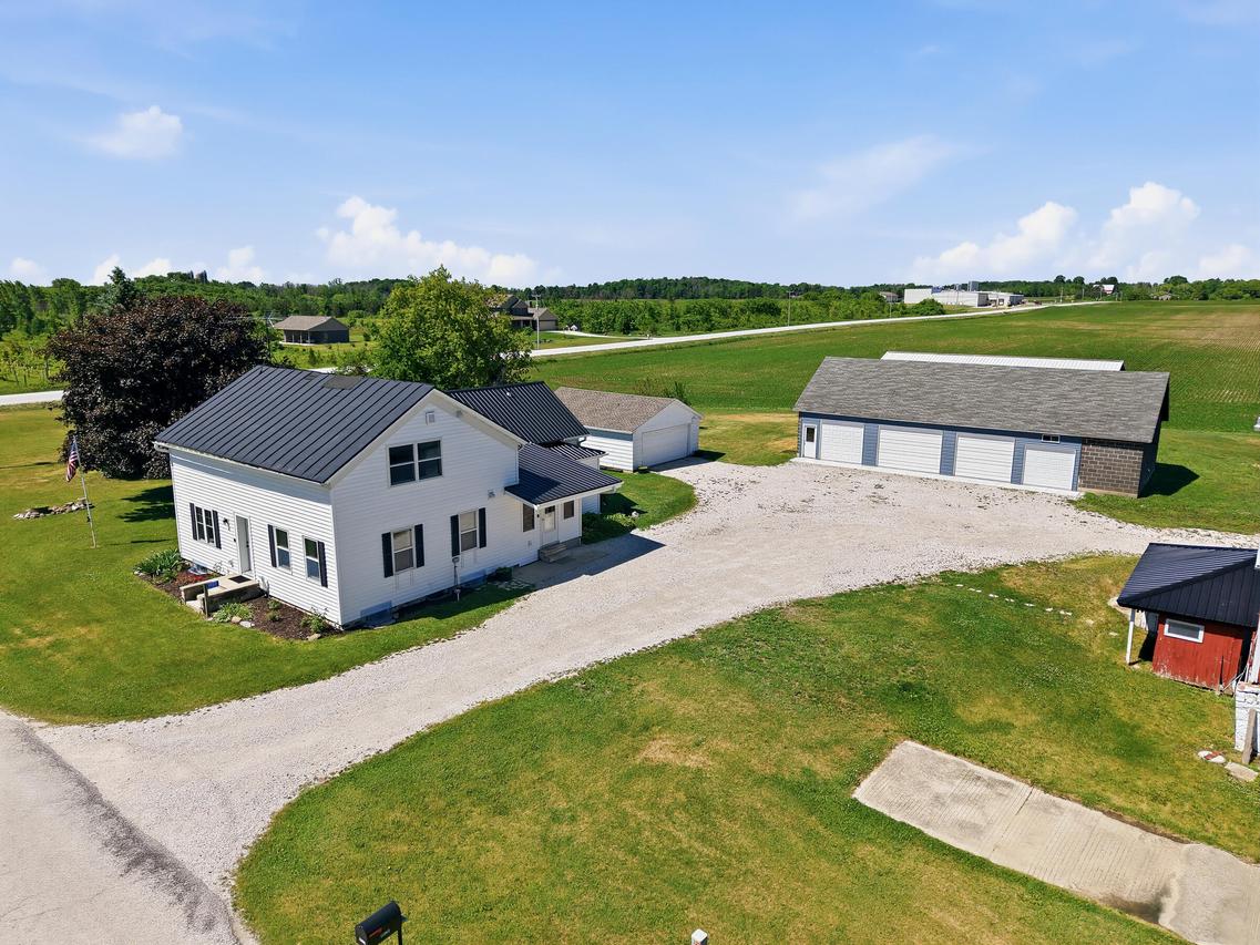 11020 Wilke Lake, Schleswig, WI 53042