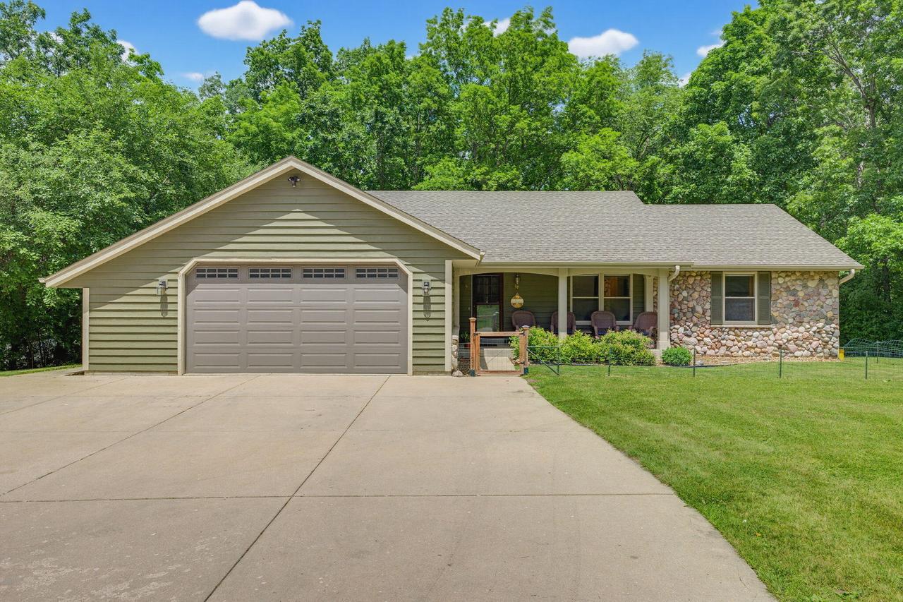 W276S4440 Elk Valley, Waukesha, WI 53189