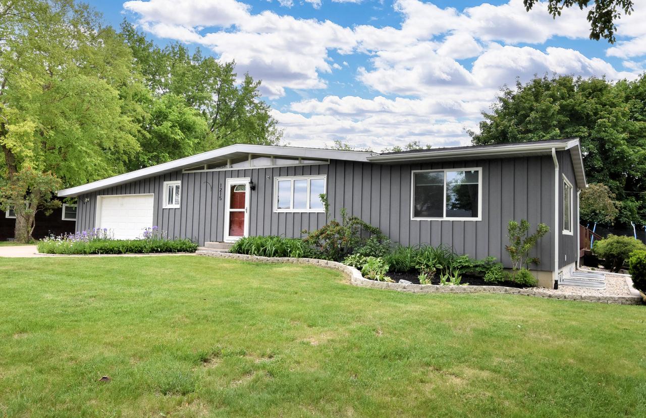 1215 W Kay St, Whitewater, WI 53190