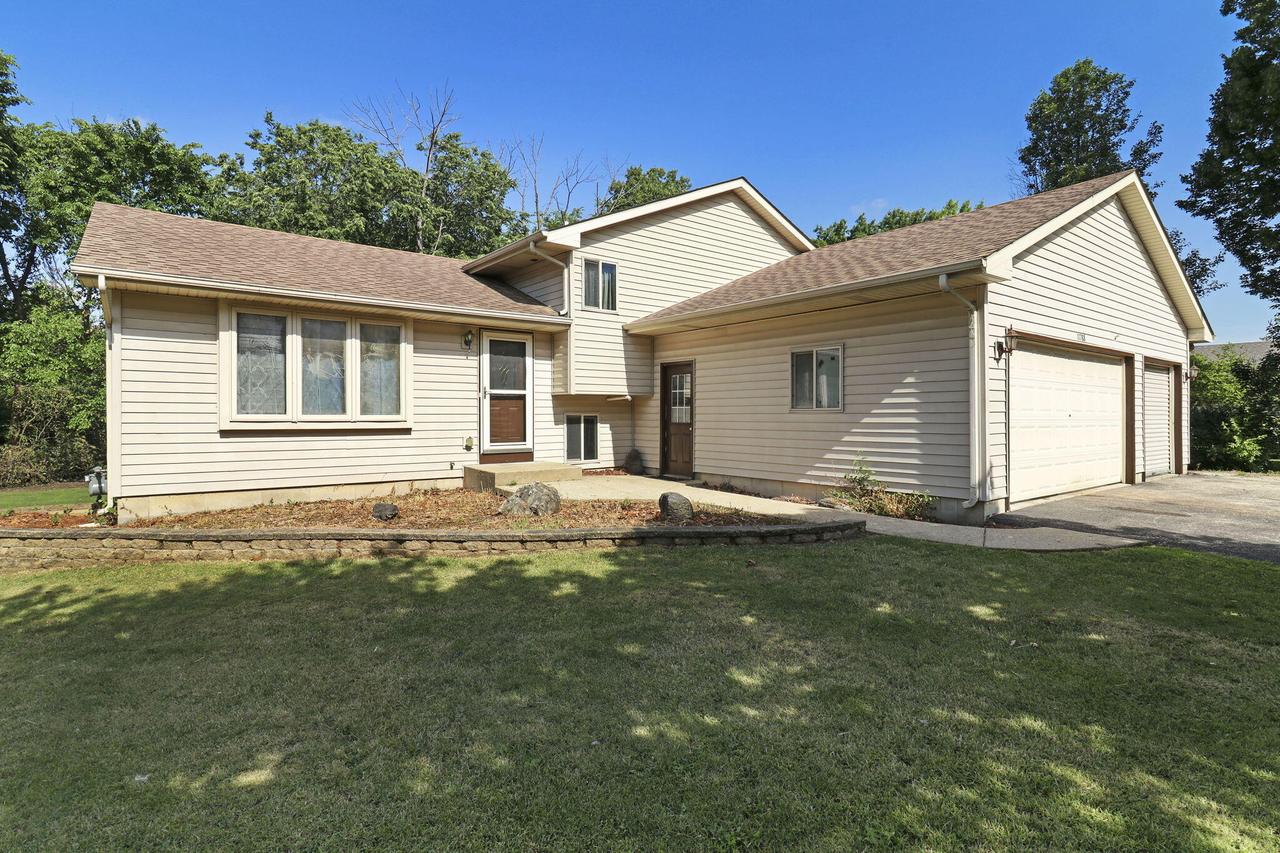 11788 231st Ct, Salem Lakes, WI 53179