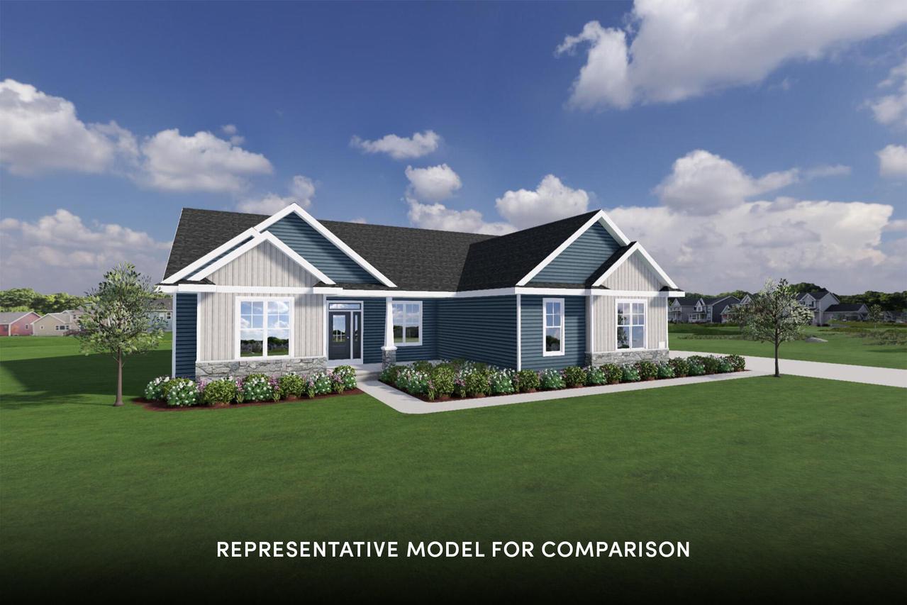 8255 S Bluebird Ct, Mequon, WI 53097
