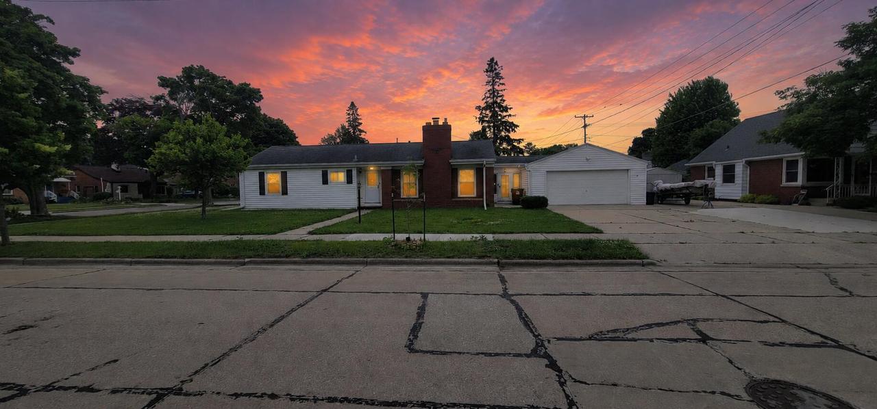 601 Isabelle Ave, Racine, WI 53402
